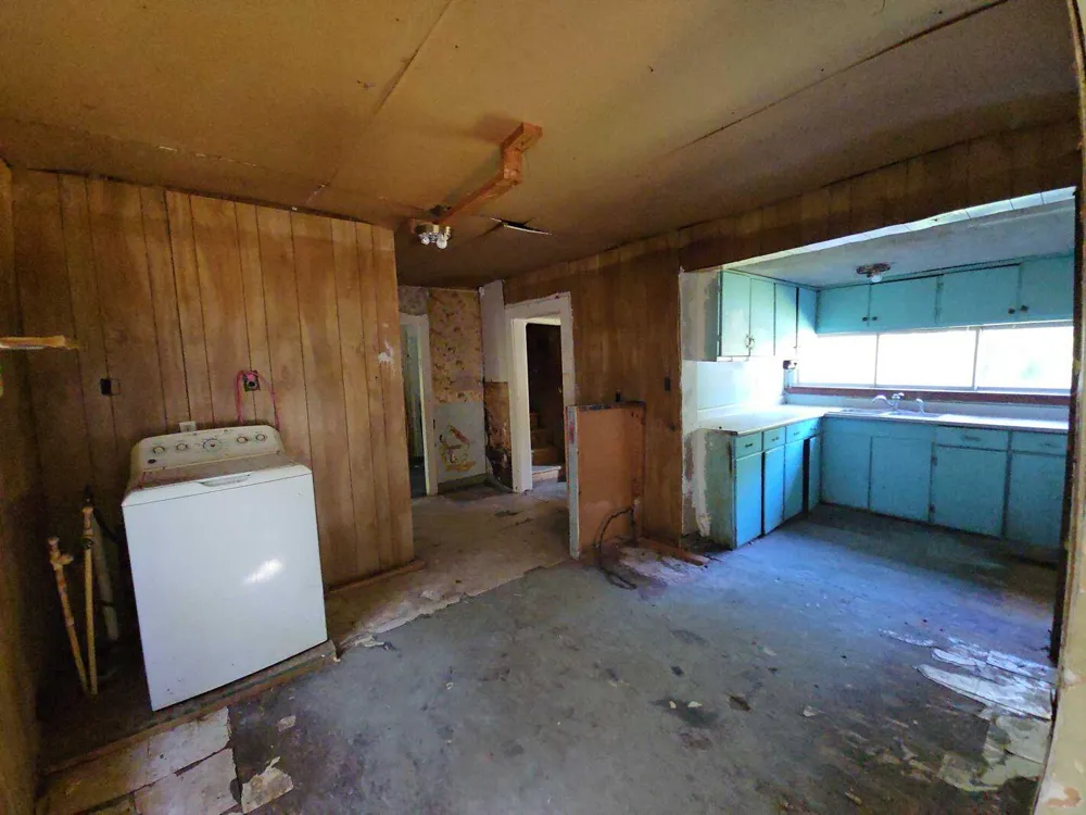 1915 River Street Jackson, MI 49202