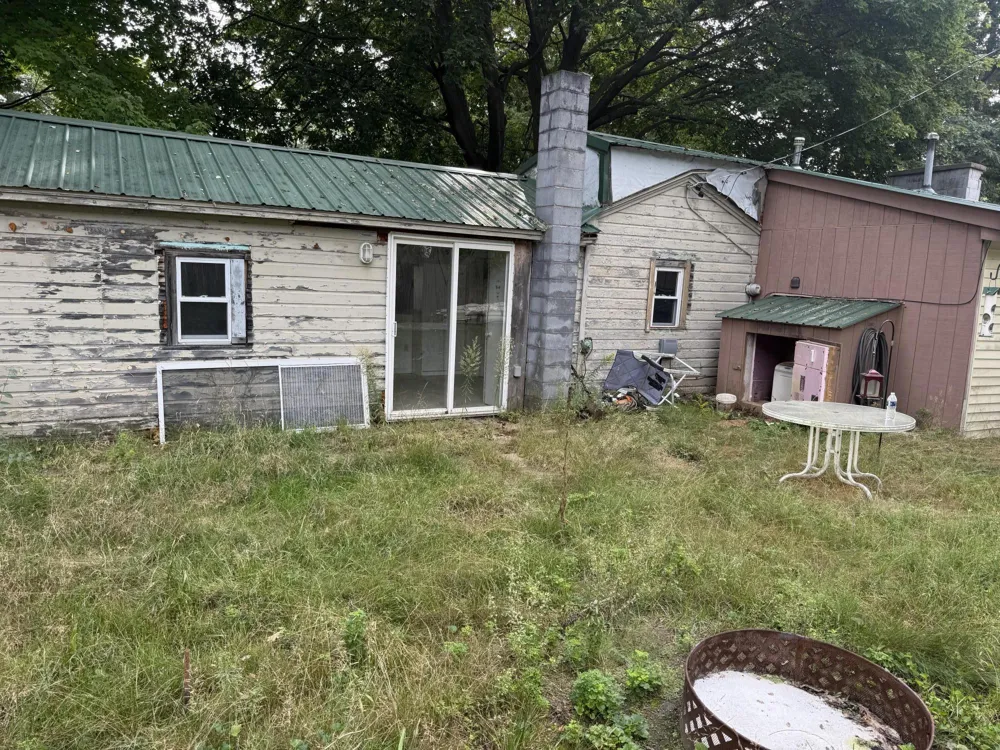 14339 Park Drive Mecosta, MI 49332