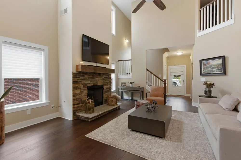 2214 Chaucer Park Ln Thompsons Station, TN 37179