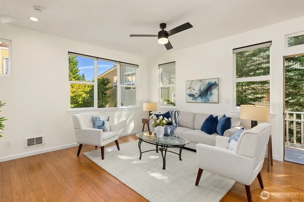 346 Wyatt Way NE #10 Bainbridge Island, WA 98110