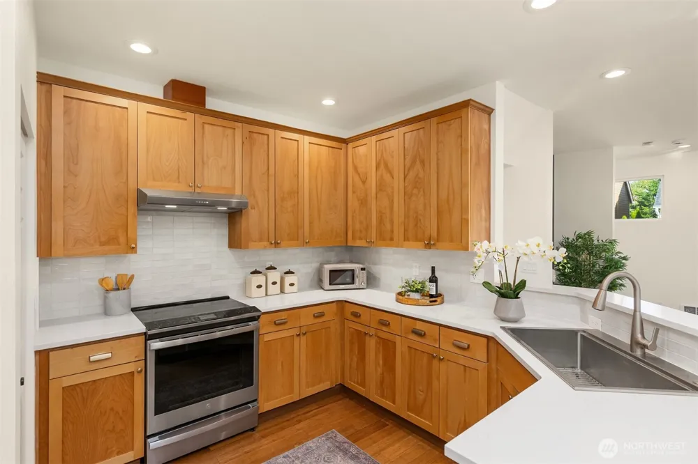 346 Wyatt Way NE #10 Bainbridge Island, WA 98110
