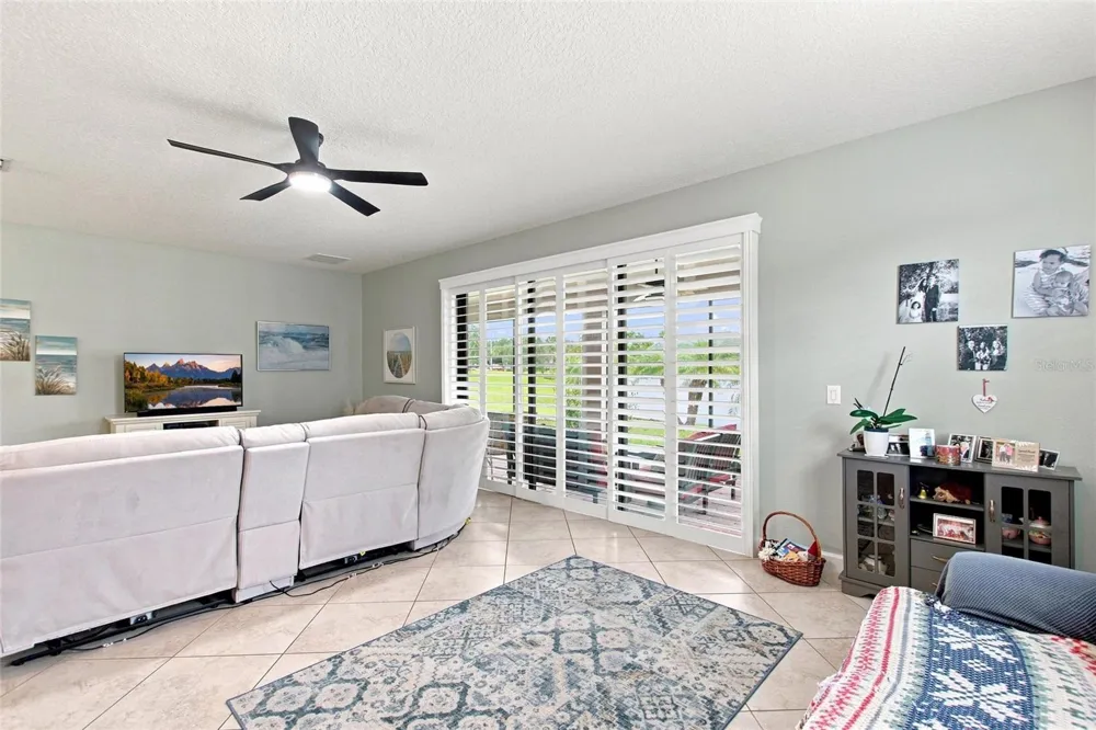 8961 DOVE VALLEY WAY Davenport, FL 33896