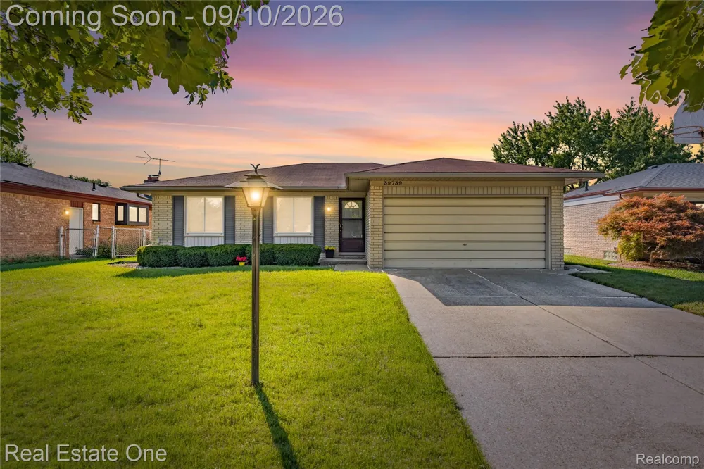 39739 Dorian Drive Sterling Heights City, MI 48310