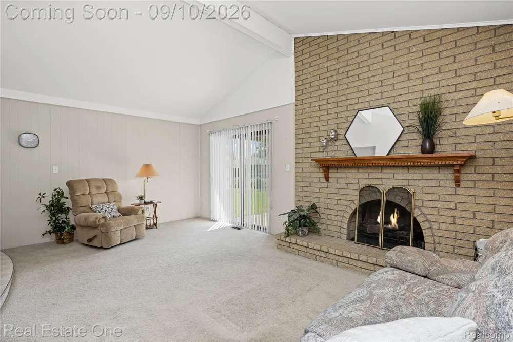 39739 Dorian Drive Sterling Heights City, MI 48310