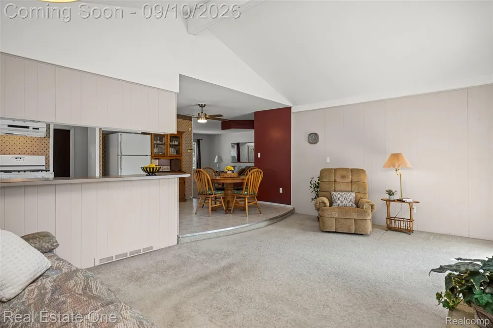 39739 Dorian Drive Sterling Heights City, MI 48310