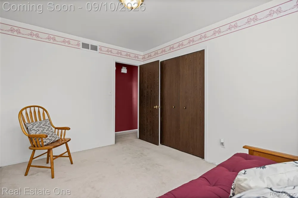 39739 Dorian Drive Sterling Heights City, MI 48310