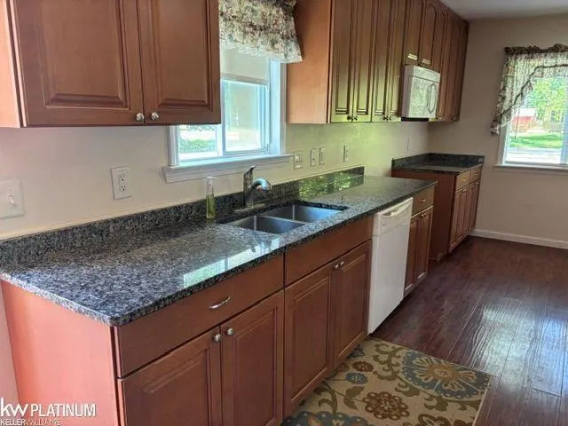 9083 Island Drive Clay Township, MI 48001