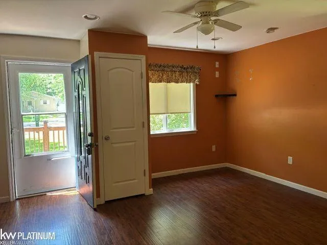9083 Island Drive Clay Township, MI 48001