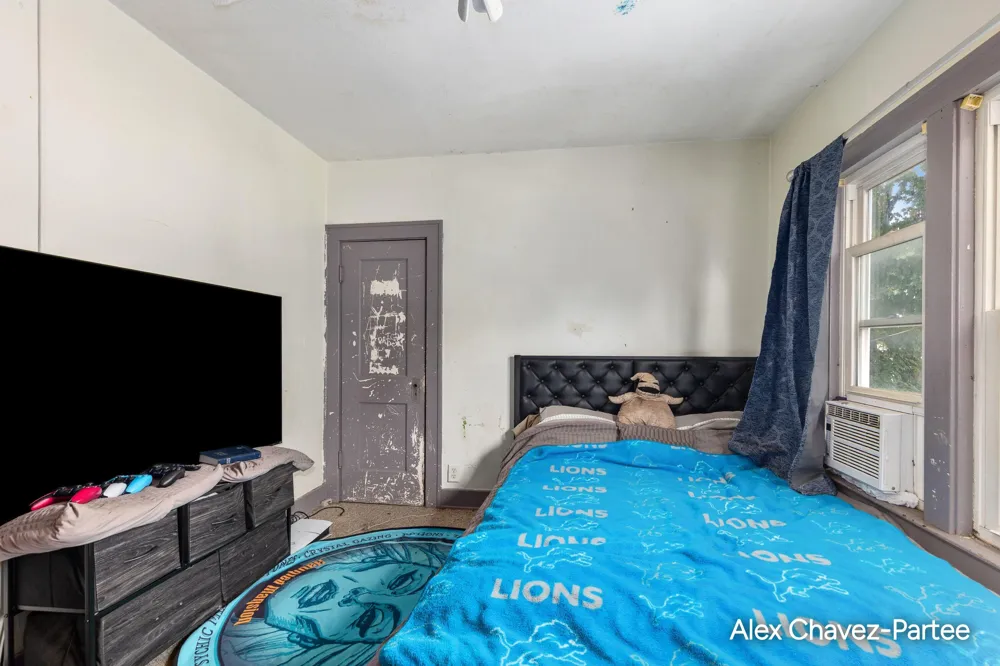 1933 Alba Avenue SW Wyoming City, MI 49509