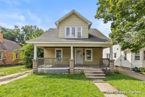 1933 Alba Avenue SW