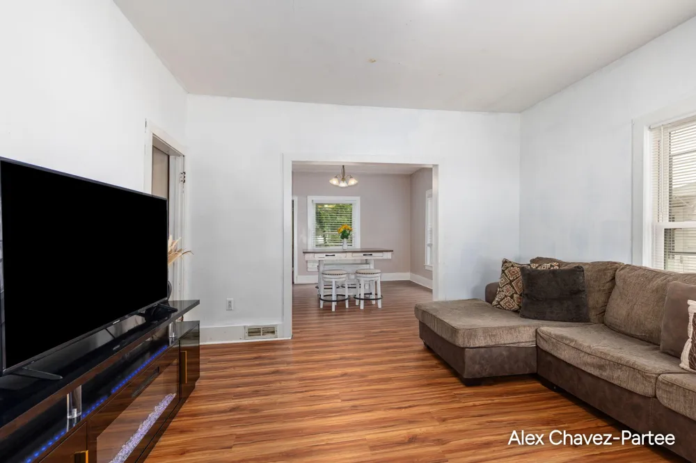 1933 Alba Avenue SW Wyoming City, MI 49509