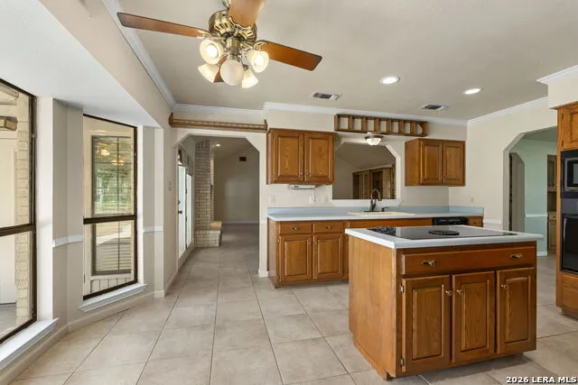 360 BEAR RIDGE DR La Vernia, TX 78121
