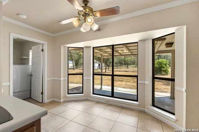360 BEAR RIDGE DR La Vernia, TX 78121