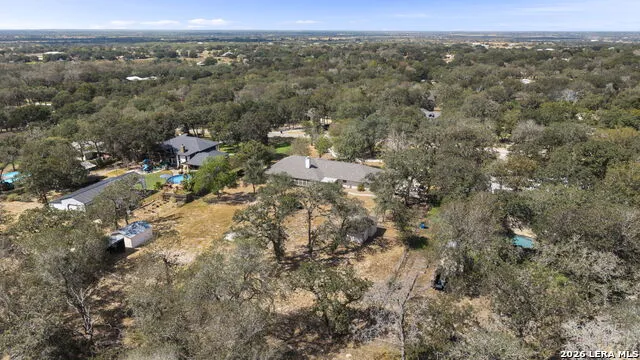 360 BEAR RIDGE DR La Vernia, TX 78121