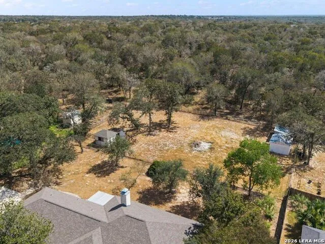360 BEAR RIDGE DR La Vernia, TX 78121