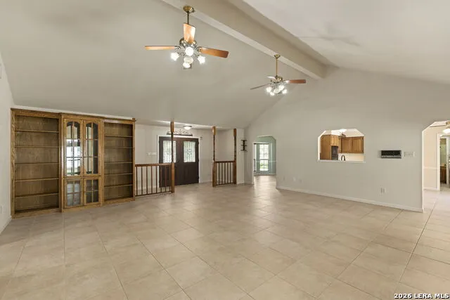 360 BEAR RIDGE DR La Vernia, TX 78121