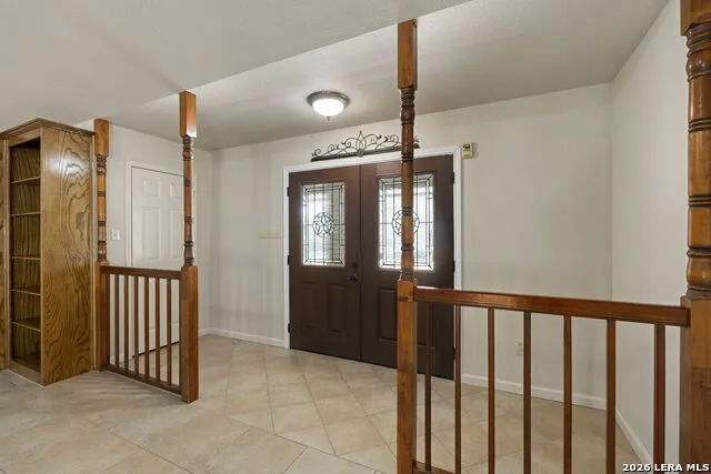 360 BEAR RIDGE DR La Vernia, TX 78121