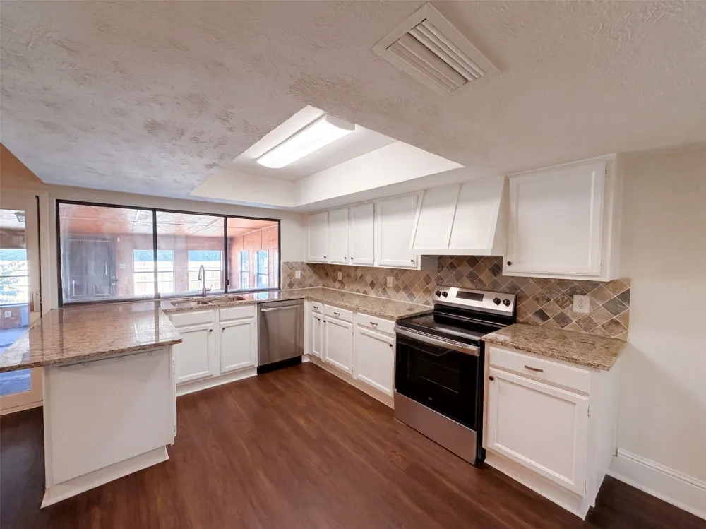 2602 Emberwood Drive Garland, TX 75043