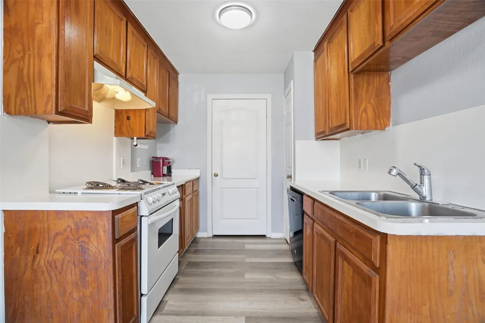 609 Race Street #A Crowley, TX 76036