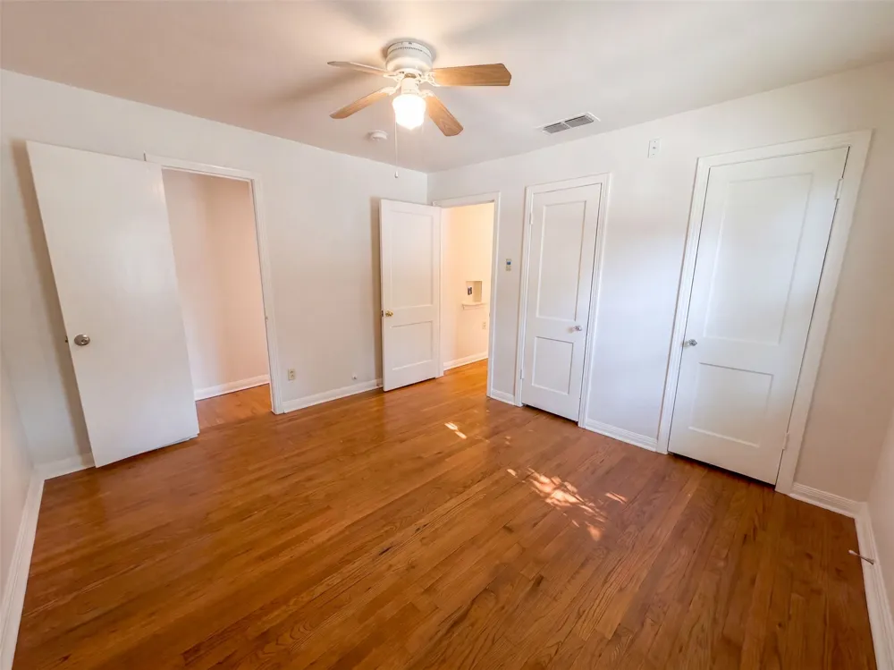 3802 Poinsettia Drive Dallas, TX 75211