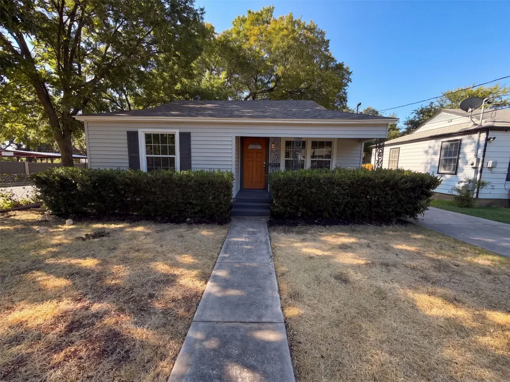 3802 Poinsettia Drive Dallas, TX 75211