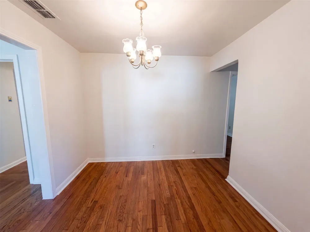 3802 Poinsettia Drive Dallas, TX 75211