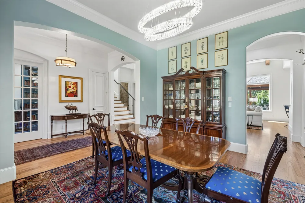 6130 Lavendale Avenue Dallas, TX 75230