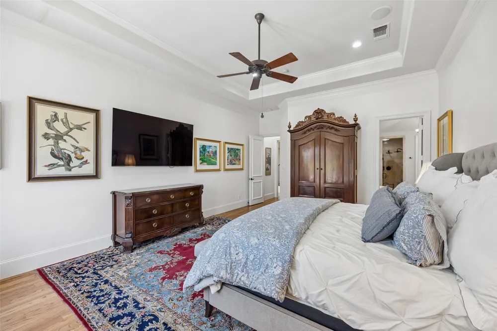 6130 Lavendale Avenue Dallas, TX 75230