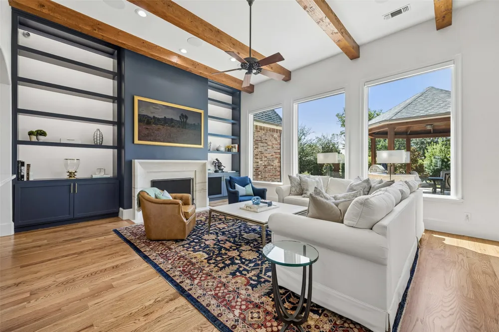 6130 Lavendale Avenue Dallas, TX 75230