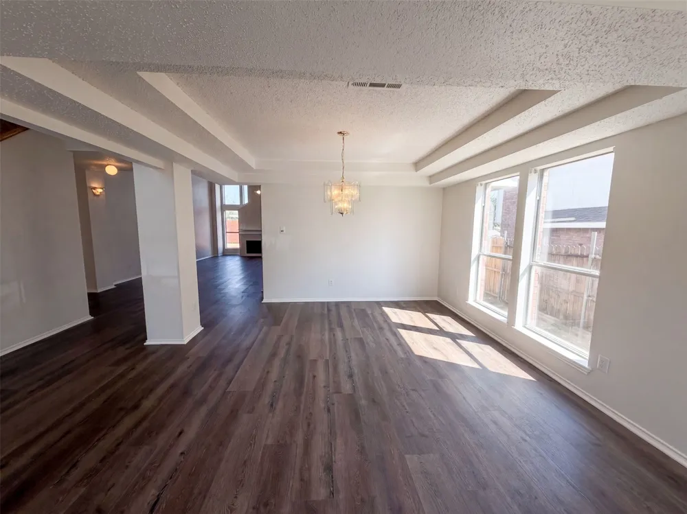 213 Cozy Lane Cedar Hill, TX 75104