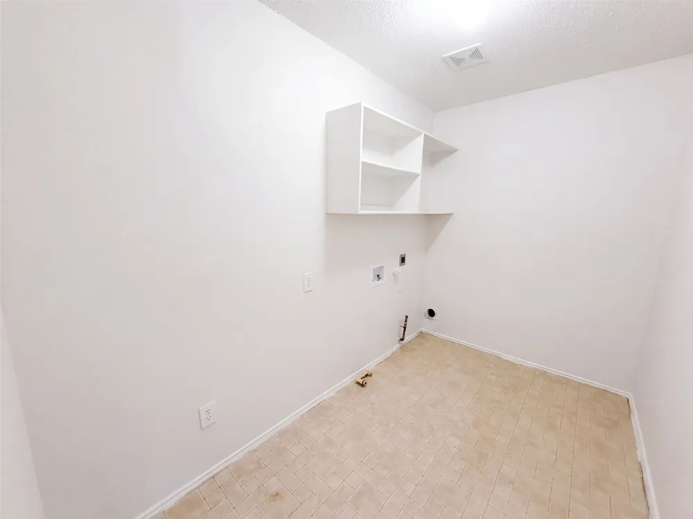 213 Cozy Lane Cedar Hill, TX 75104