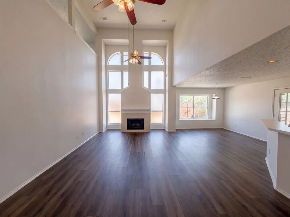 213 Cozy Lane Cedar Hill, TX 75104
