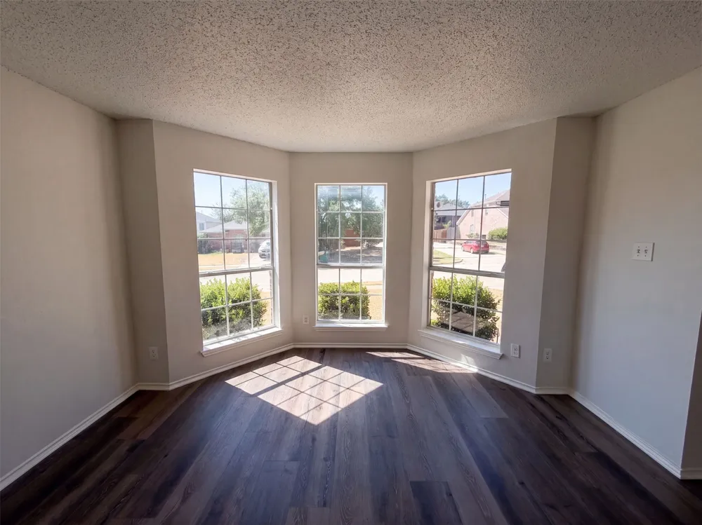 213 Cozy Lane Cedar Hill, TX 75104
