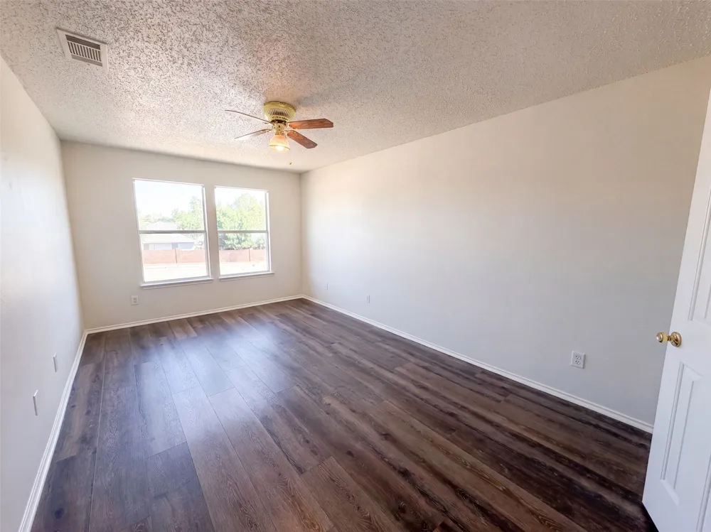 213 Cozy Lane Cedar Hill, TX 75104