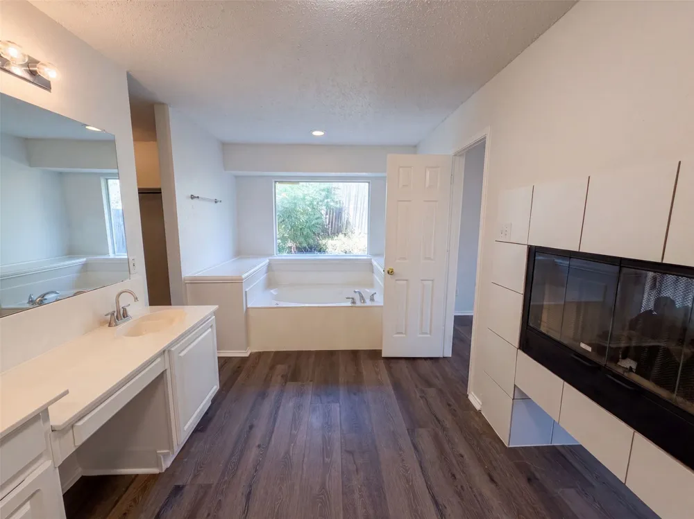 213 Cozy Lane Cedar Hill, TX 75104