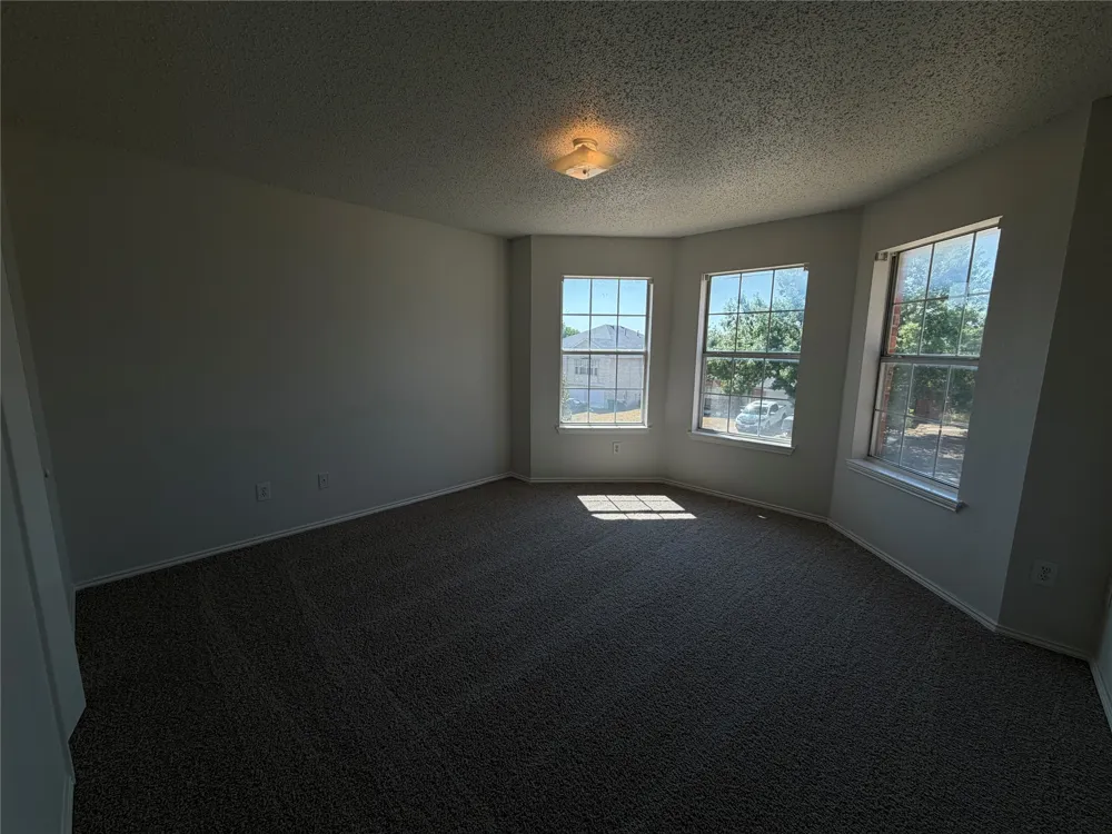 213 Cozy Lane Cedar Hill, TX 75104