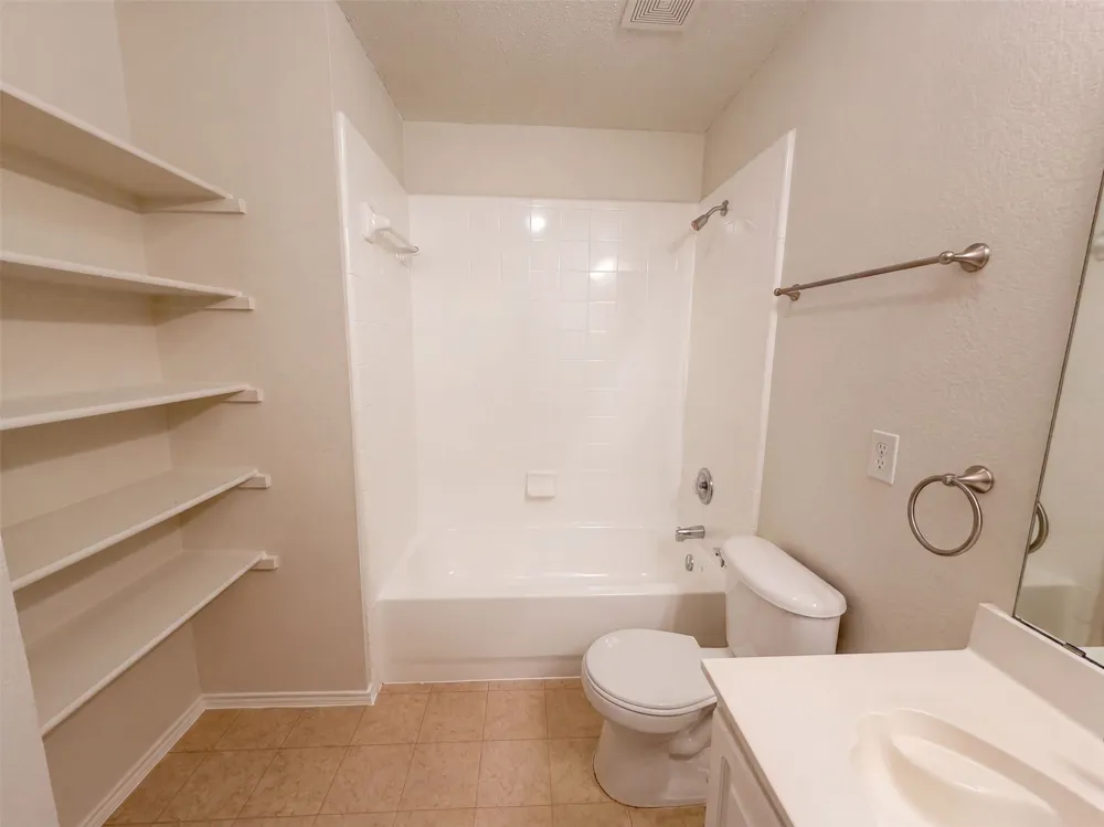 213 Cozy Lane Cedar Hill, TX 75104