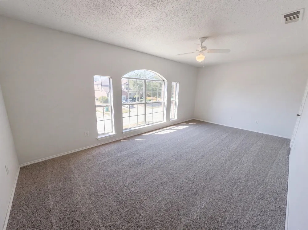 213 Cozy Lane Cedar Hill, TX 75104