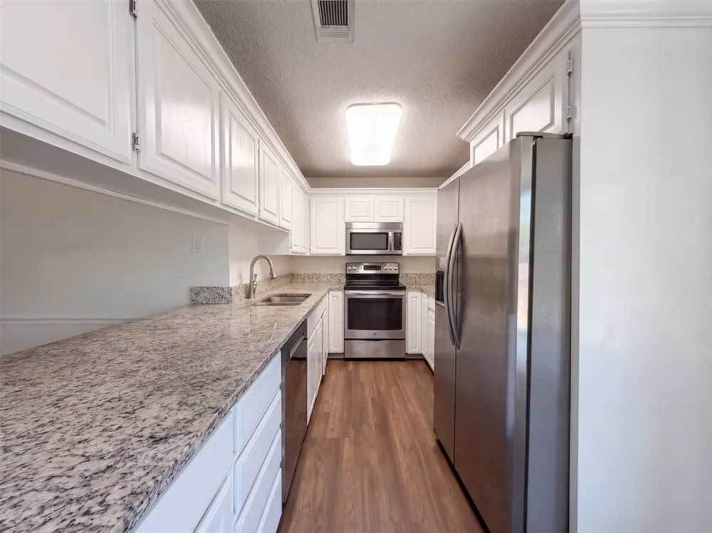 604 Todd Court Burleson, TX 76028