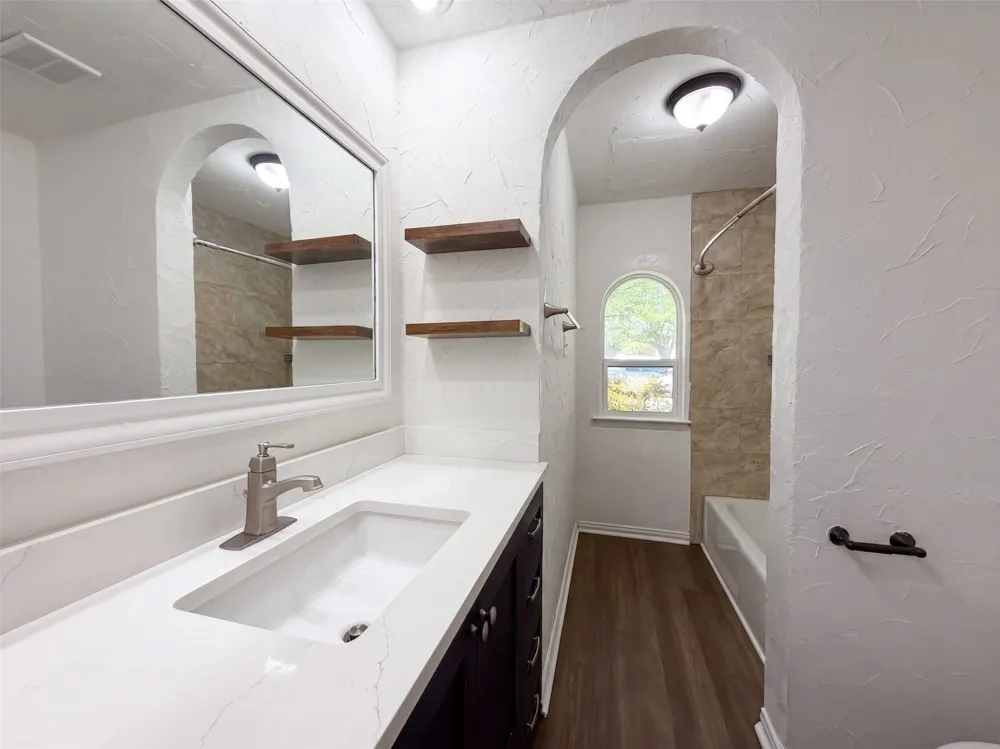 604 Todd Court Burleson, TX 76028