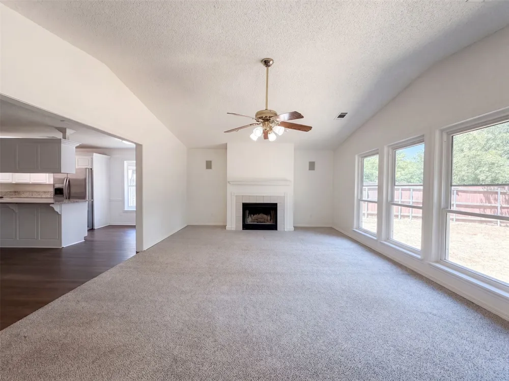 604 Todd Court Burleson, TX 76028