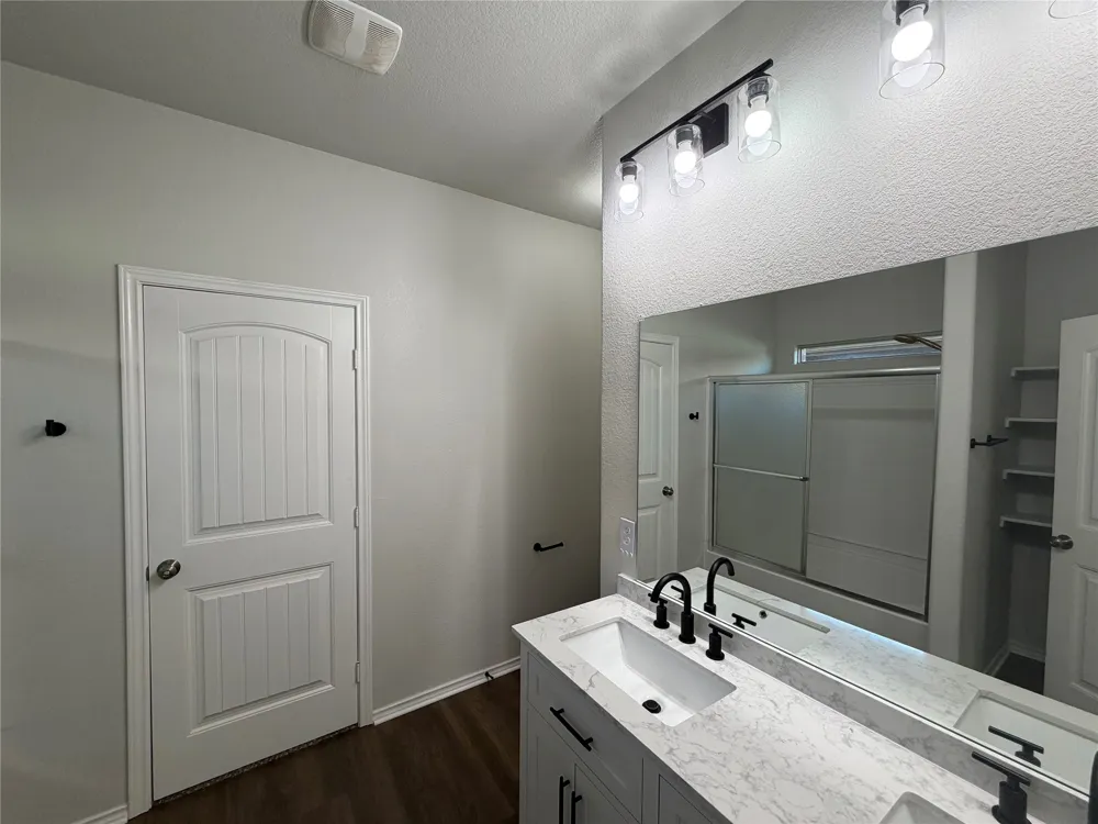 625 River Rock Drive Azle, TX 76020