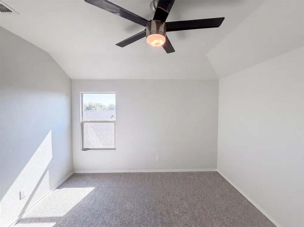 625 River Rock Drive Azle, TX 76020