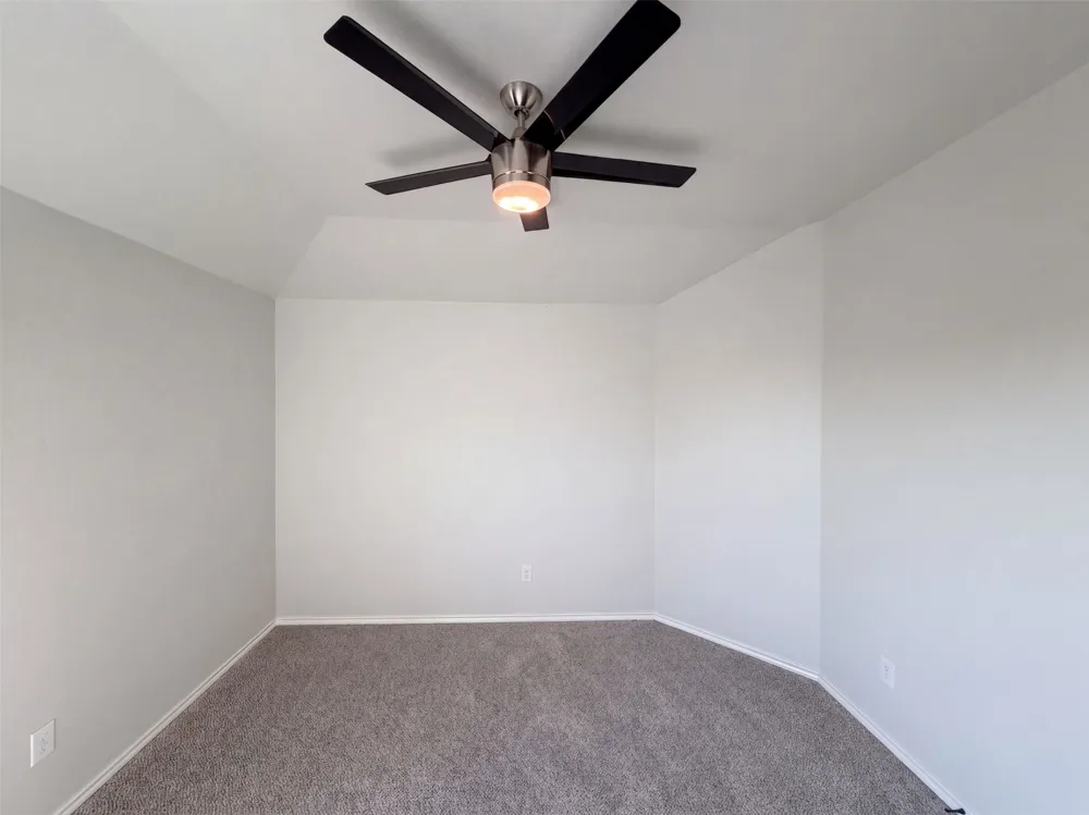 625 River Rock Drive Azle, TX 76020