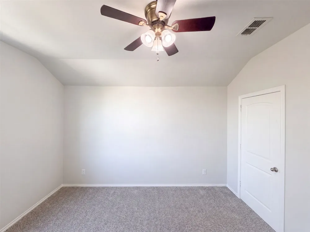 625 River Rock Drive Azle, TX 76020