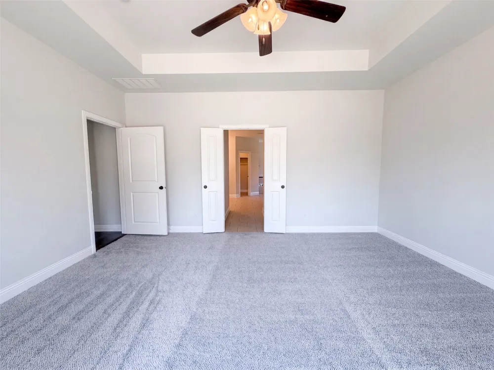1683 St Croix Street Burleson, TX 76028