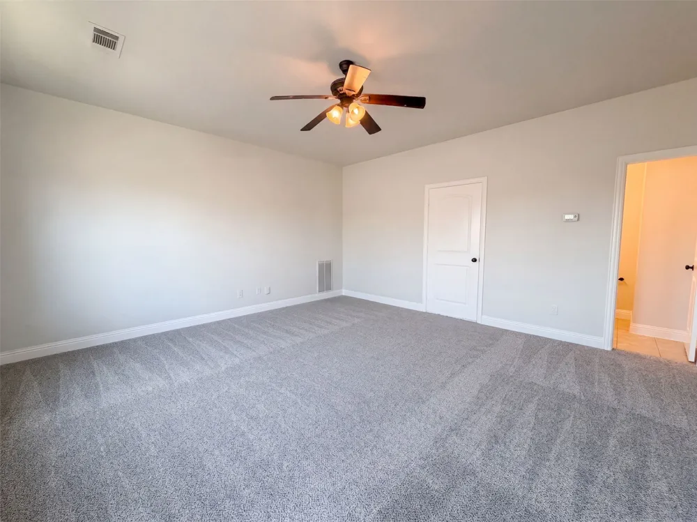 1683 St Croix Street Burleson, TX 76028