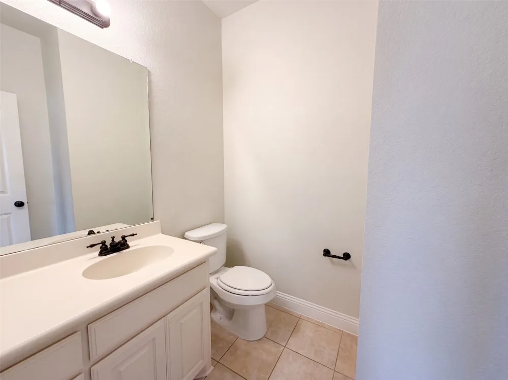 1683 St Croix Street Burleson, TX 76028