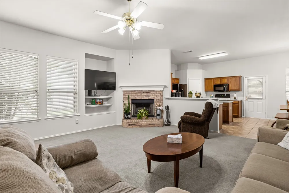 2127 Coelum Court Dallas, TX 75253