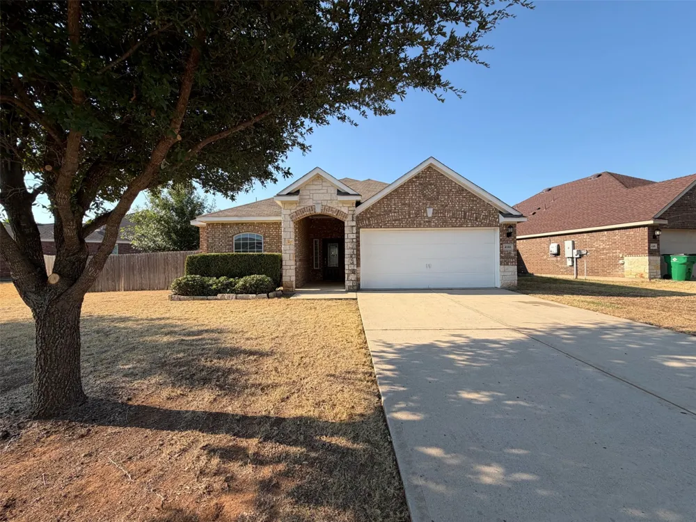 4101 Tower Lane Crowley, TX 76036